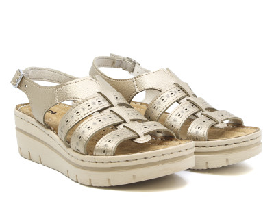 Combina tu mejor conjunto con las sandalias anatomicas y elegantes que encontraras en Raquel Perez Shoes